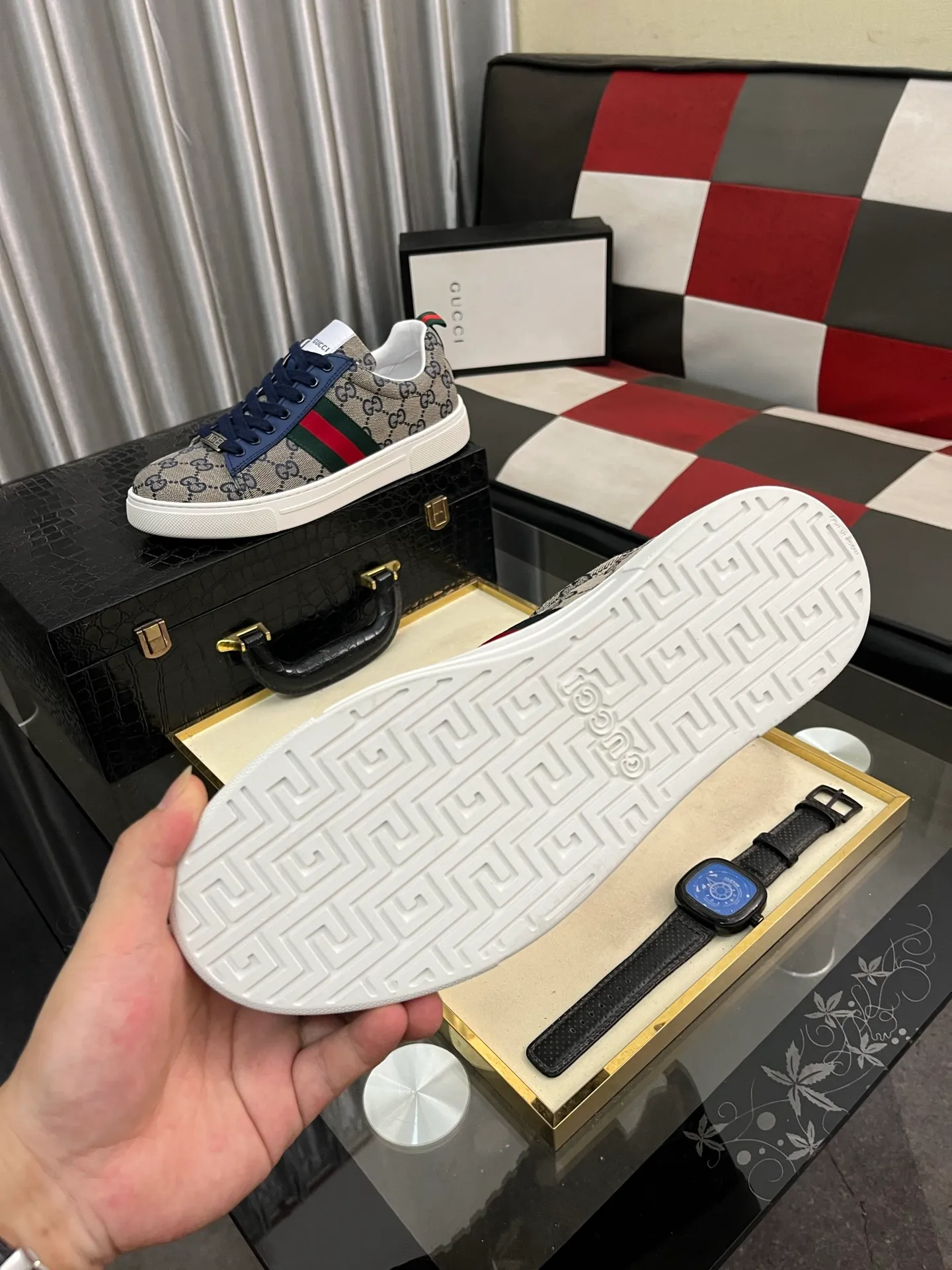 Men's Men's Shoes💰420⌚️⌚️【GUCCI】Gucci men's latest white shoe series casual shoes! The official website is built 1:1. Upper: Made of imported cowhide, with electric embroidery ➕Inner lining: Made of high-quality first-layer pigskin, soft and comfortable. Picky material selection and exquisite workmanship give you the best enjoyment. Size: 38-443️⃣Colors available